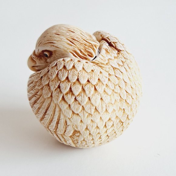 Harmony Kingdom Eagle Roly Poly Figurine Trinket Box - Picture 5 of 13